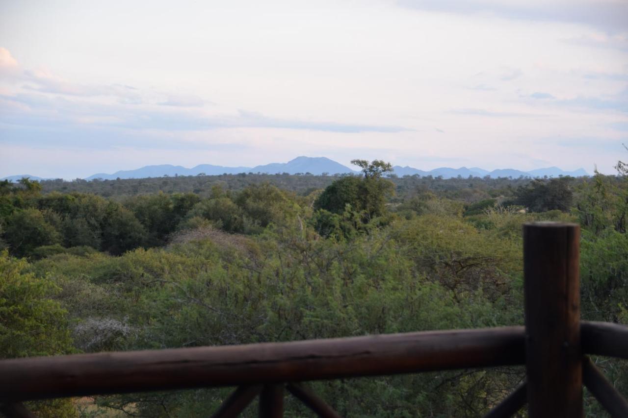 Giraffe Plains Villa Marloth Park Exterior photo