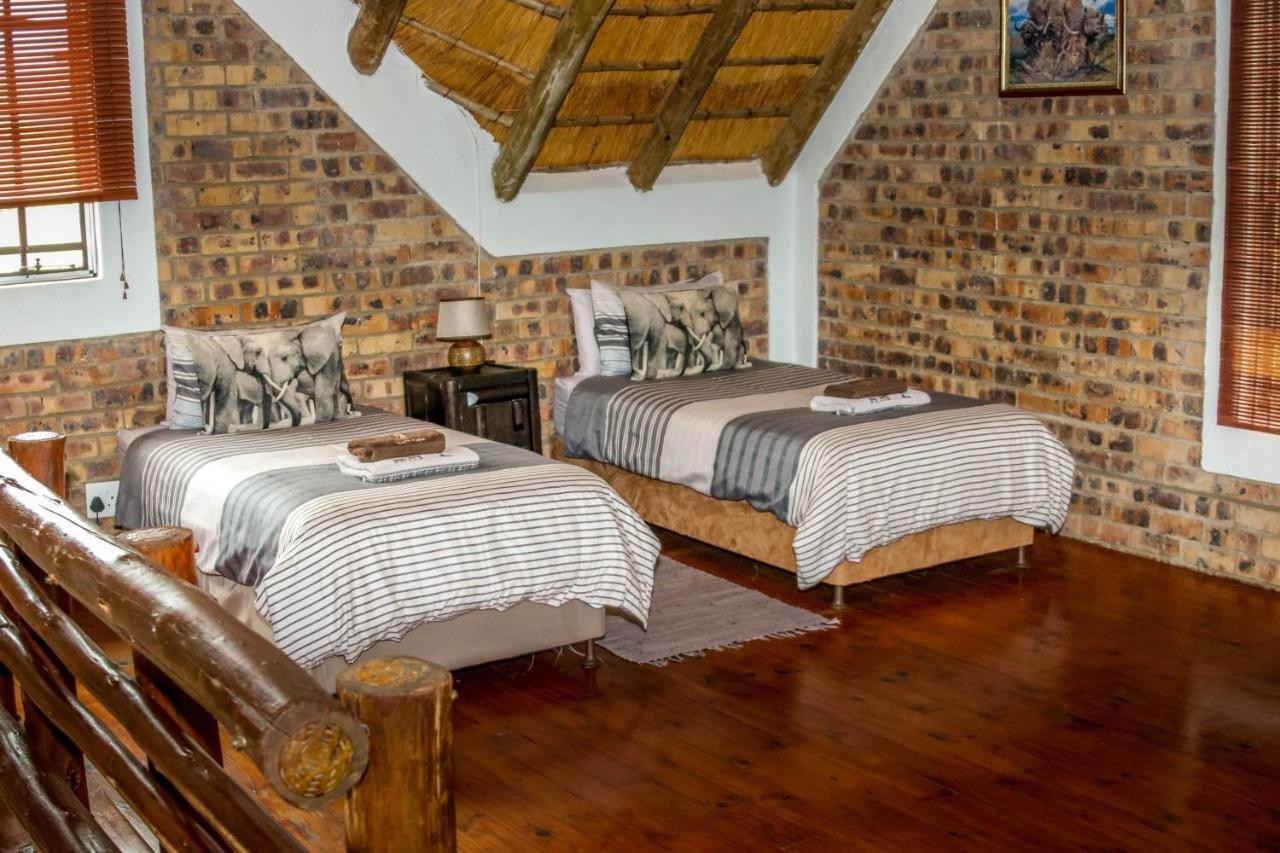 Giraffe Plains Villa Marloth Park Exterior photo