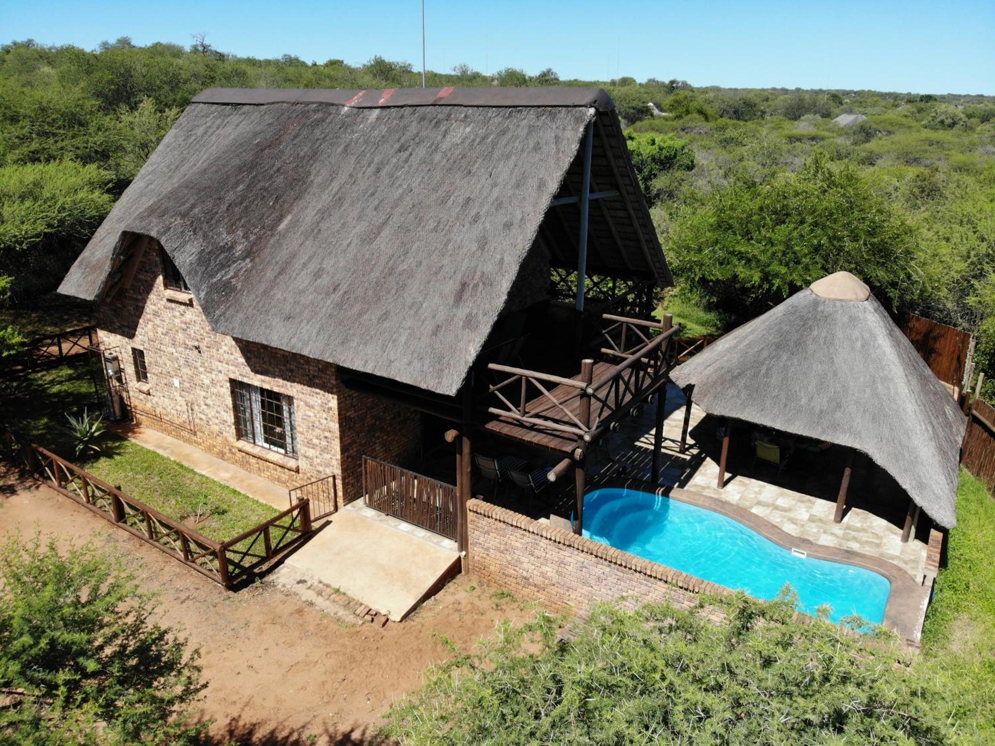 Giraffe Plains Villa Marloth Park Exterior photo