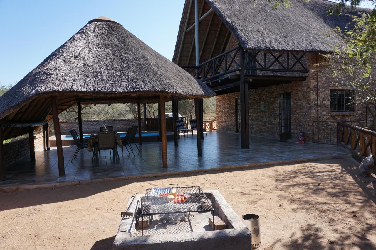 Giraffe Plains Villa Marloth Park Exterior photo